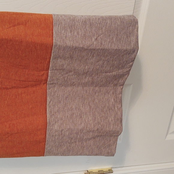 *FINAL SALE* NWOT Women's Tank Size S - Picture 2 of 6